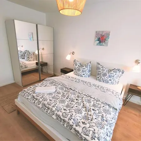 2 Schoene Naehe Hauptbahnhof