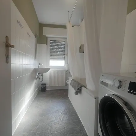 2 Schoene Naehe Hauptbahnhof Apartment Karlsruhe
