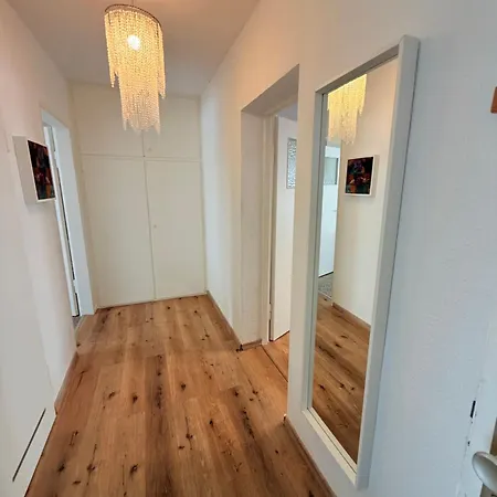 2 Schoene Naehe Hauptbahnhof Karlsruhe